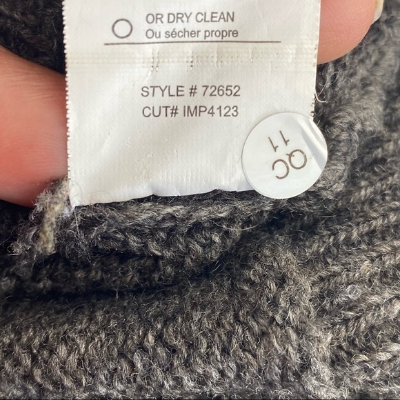 Vince Sz Large Charcoal Grey Cashmere Button Back Sweater - Picture 7 of 8